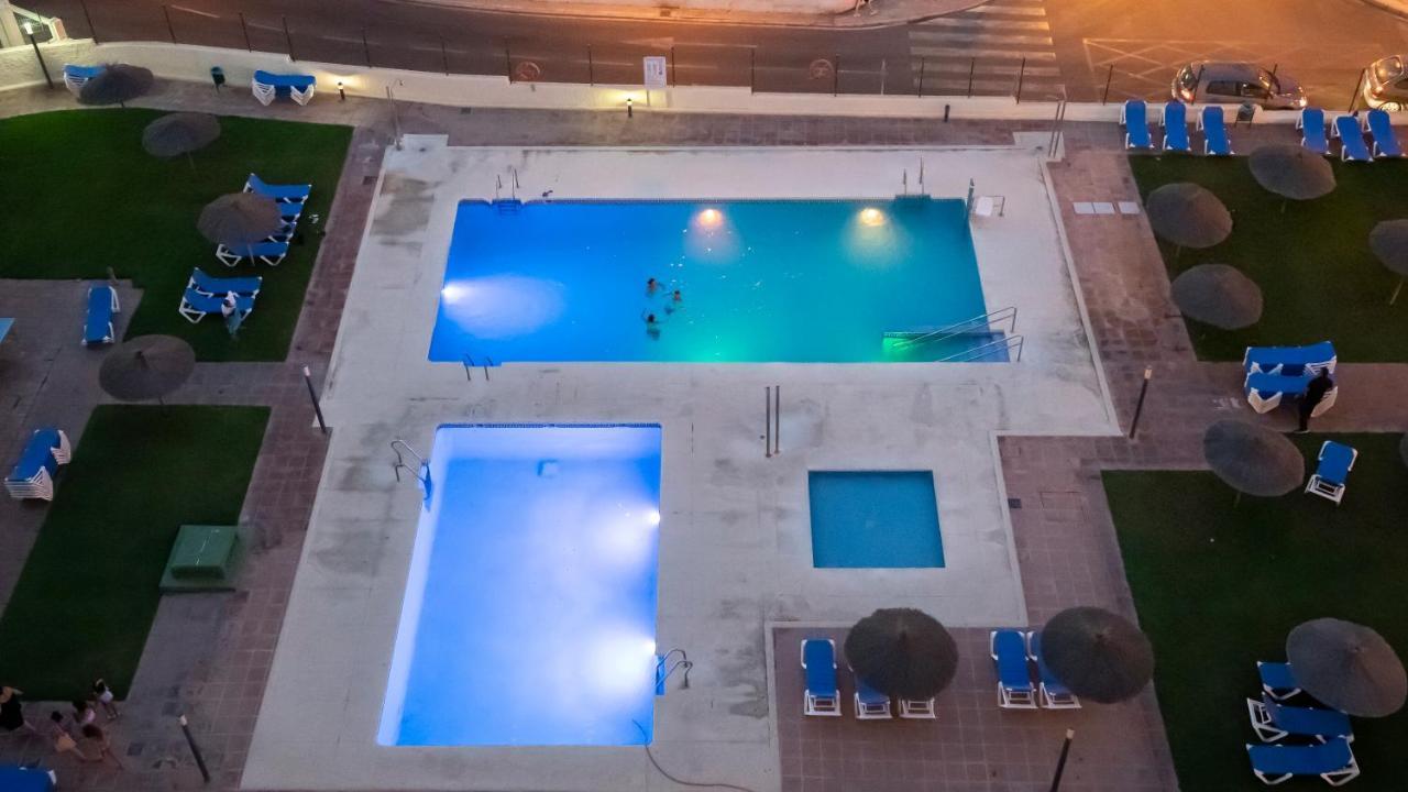 Aloha Apartamentos - Primera Linea De Playa - Vista Al Mar Benalmádena Kültér fotó