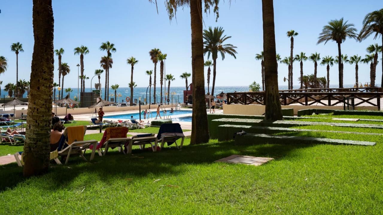 Aloha Apartamentos - Primera Linea De Playa - Vista Al Mar Benalmádena Kültér fotó