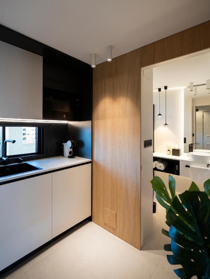 Aloha Apartamentos - Primera Linea De Playa - Vista Al Mar Benalmádena Kültér fotó